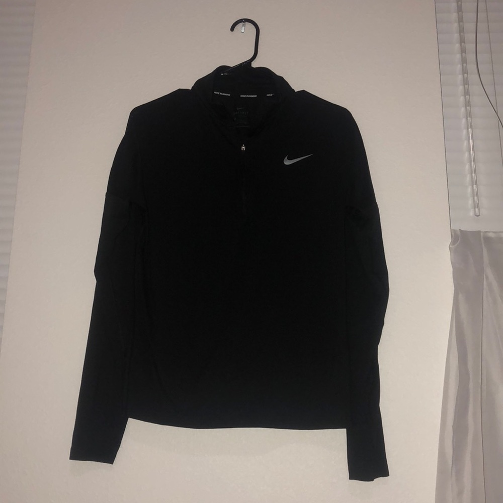 Nike Women's 1/2 Zip Long Sleeve